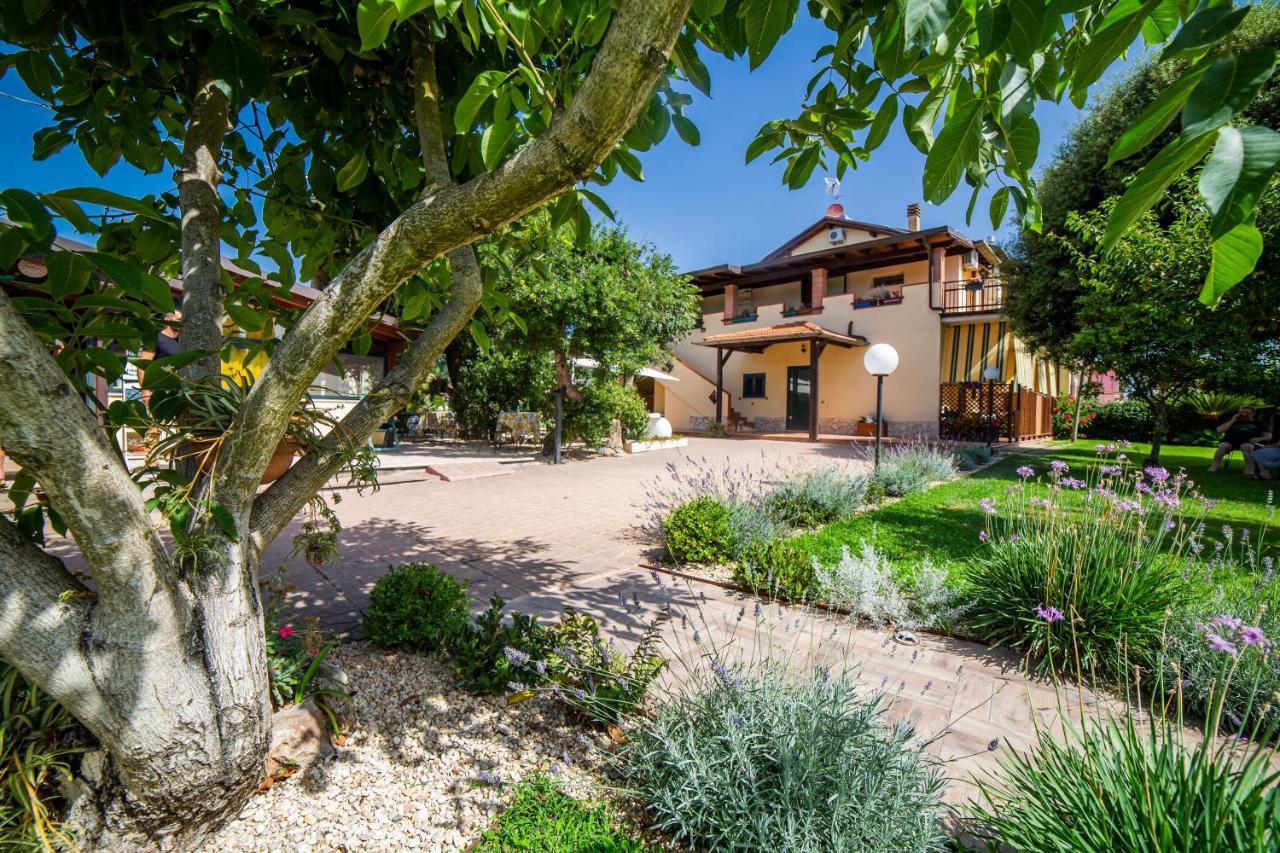 I Lecci Guesthouse Сан Феличе Чирчео Екстериор снимка