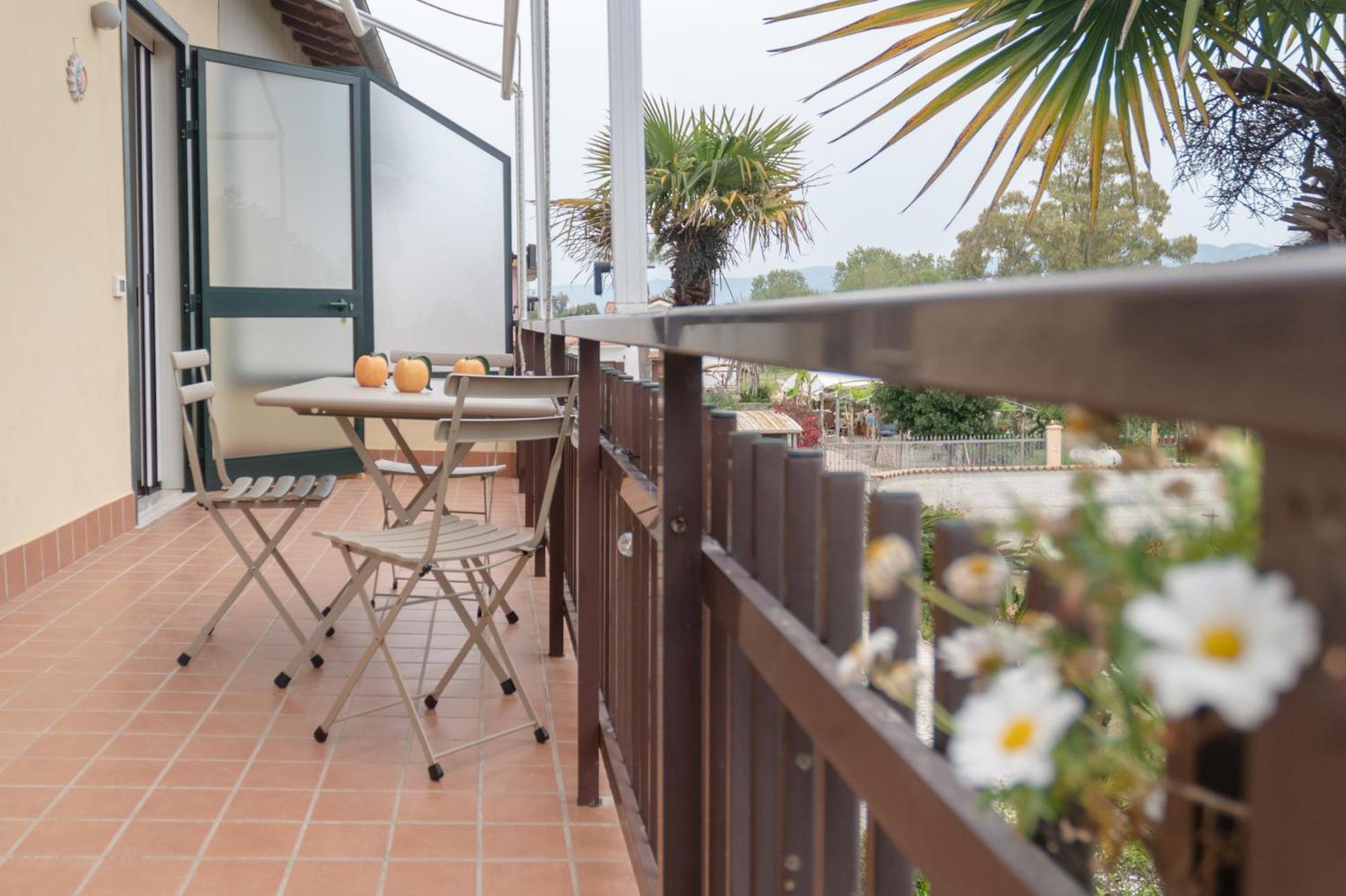 I Lecci Guesthouse Сан Феличе Чирчео Екстериор снимка