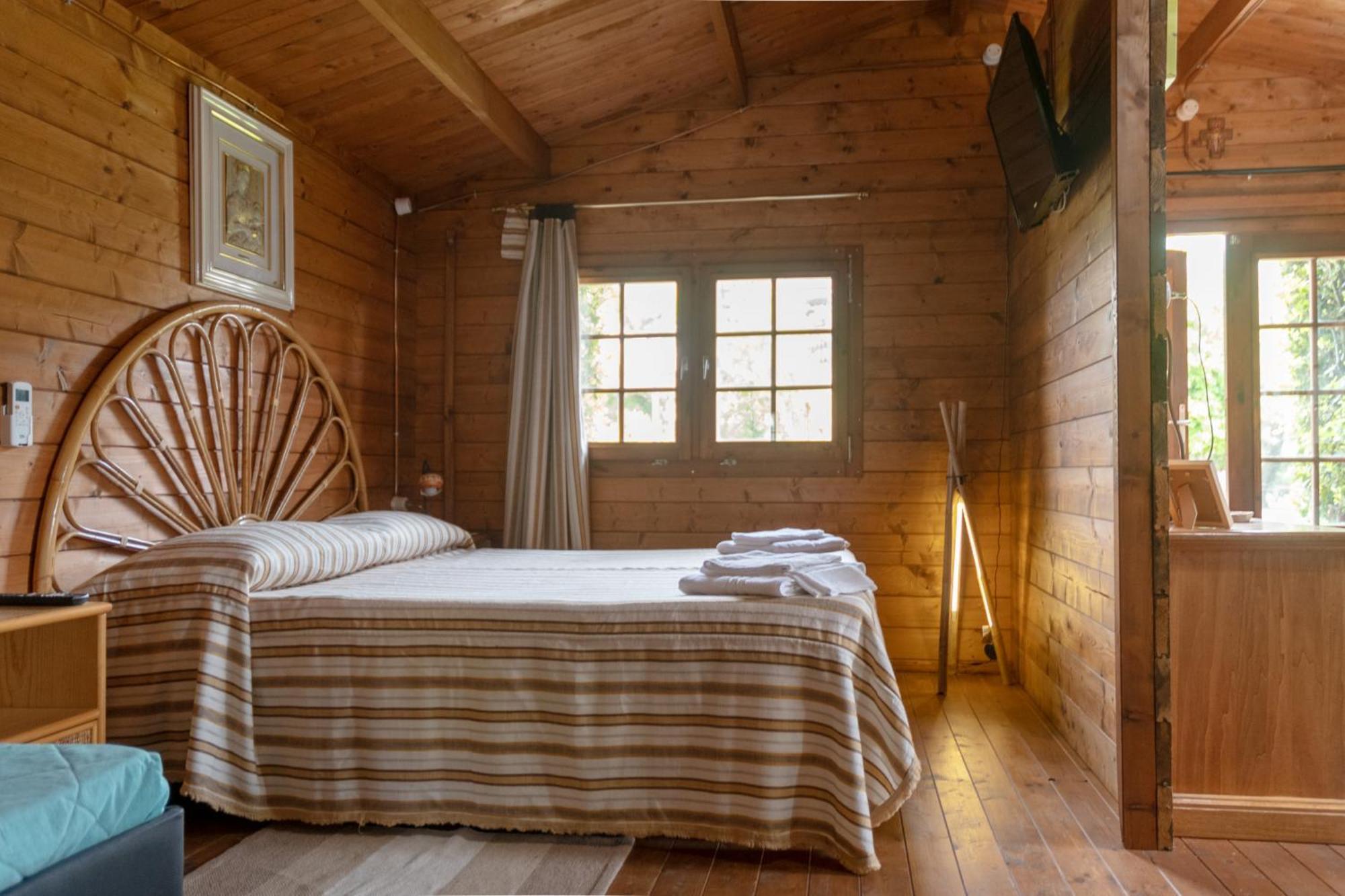 I Lecci Guesthouse Сан Феличе Чирчео Екстериор снимка